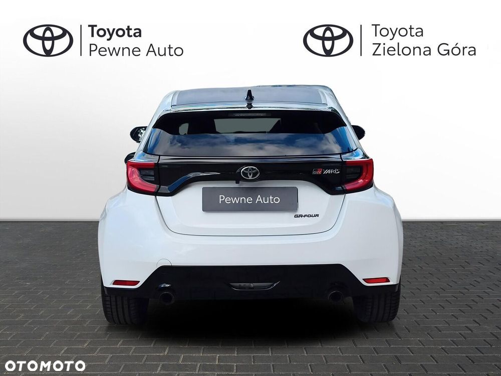 Toyota Yaris - 5