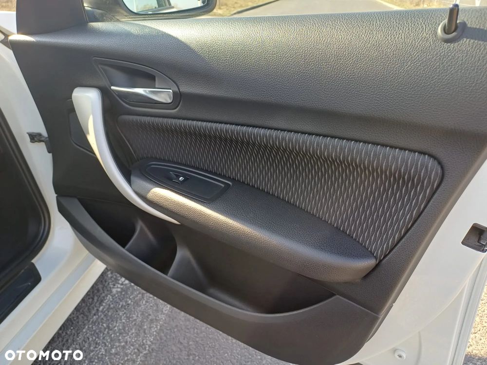 BMW Seria 1 116i - 7