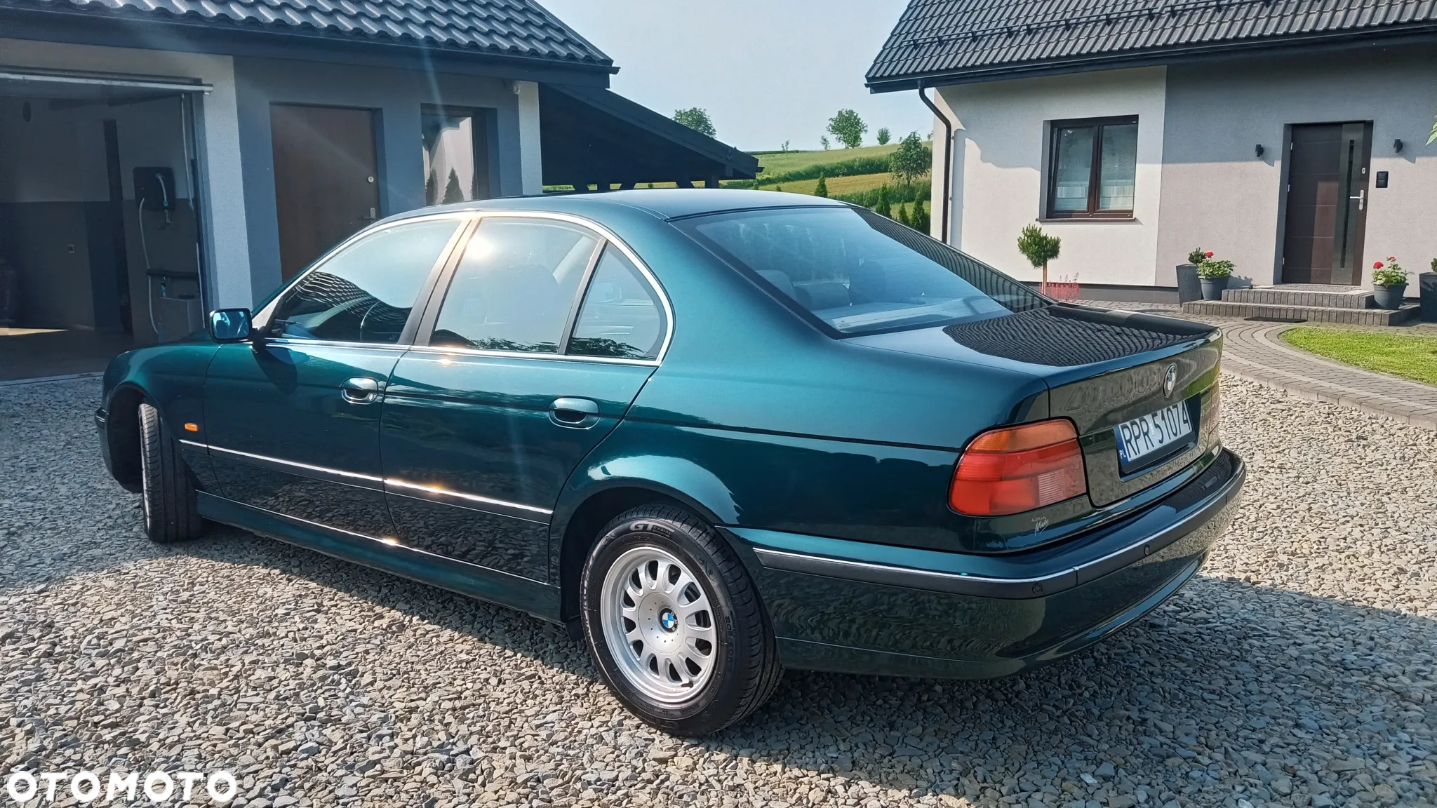 BMW Seria 5 520i - 14