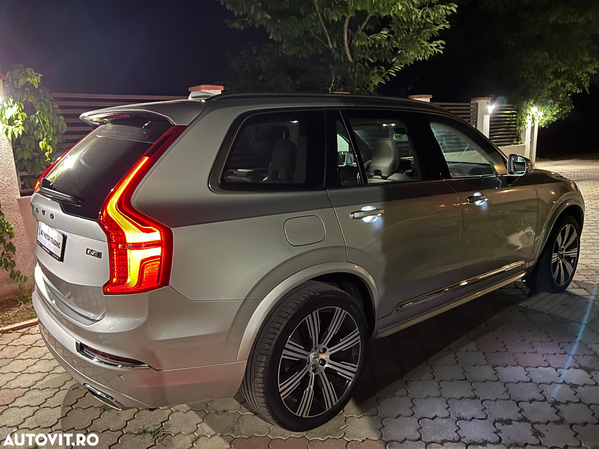 Volvo XC 90 D5 AWD R-Design - 11