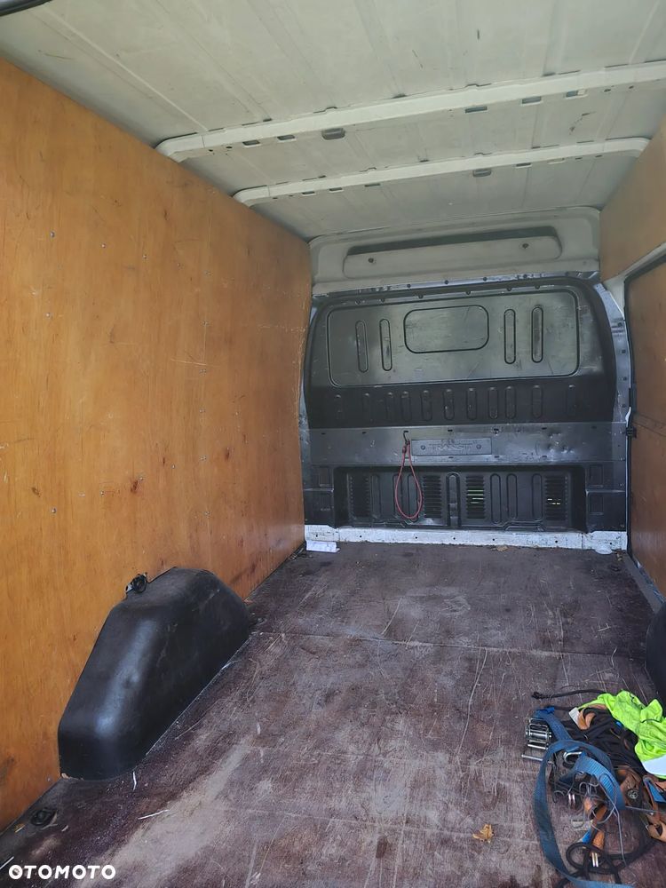 Ford Transit - 10