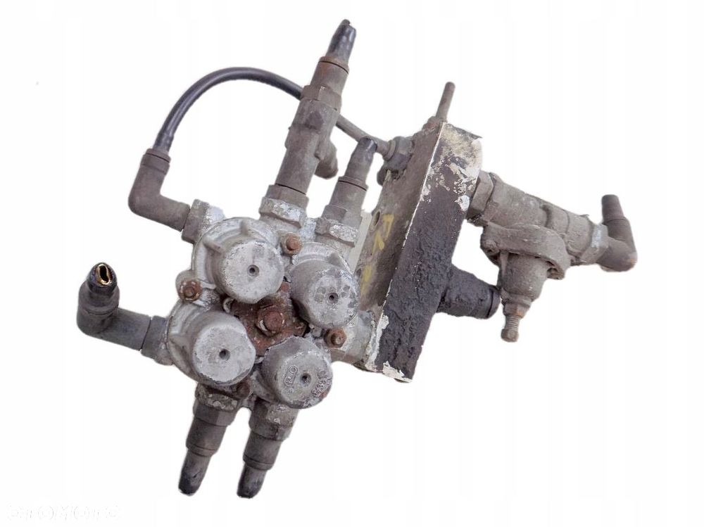 VOLVO FL6 220 2003r ZAWÓR AE4452 - 1