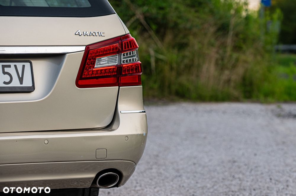 Mercedes-Benz Klasa E 350 CDI BlueEff - 37