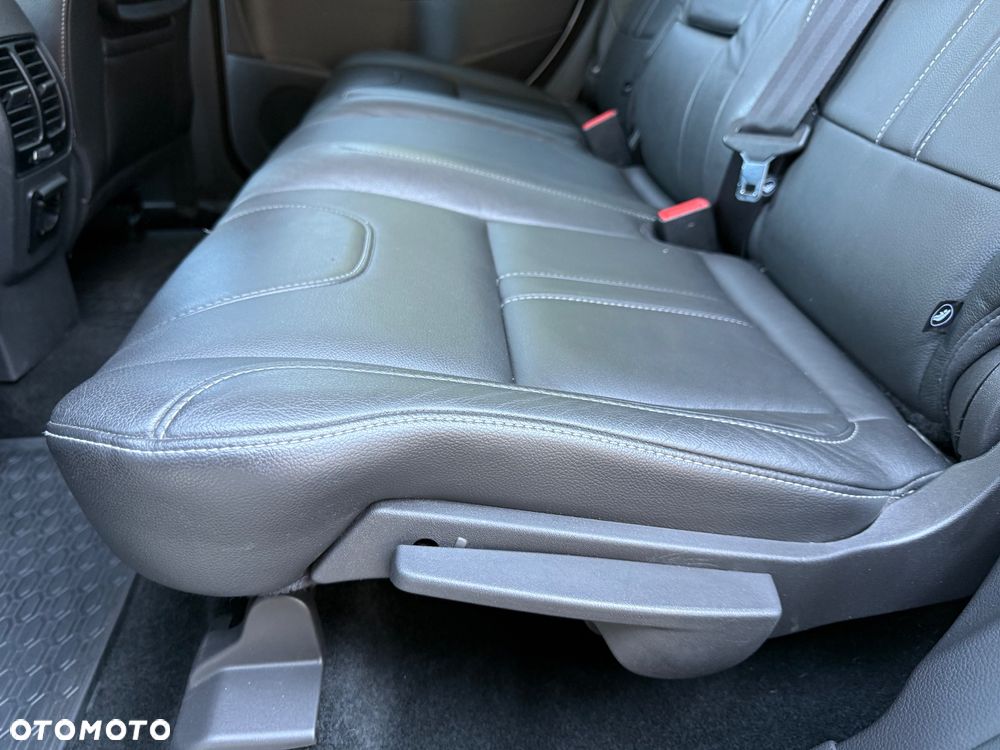 Ford Kuga 2.0 TDCi 2x4 Titanium - 31