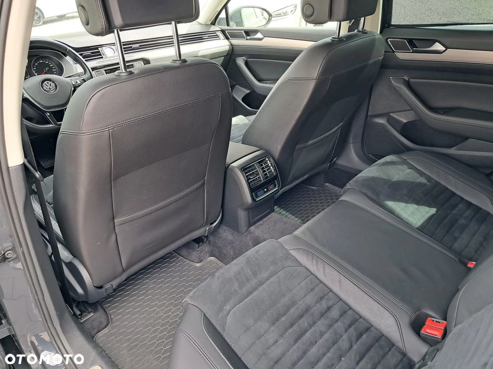 Volkswagen Passat 2.0 TDI BMT Highline DSG - 29