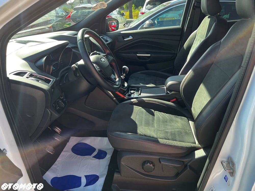 Ford Kuga 2.0 TDCi 4x4 ST-Line - 5