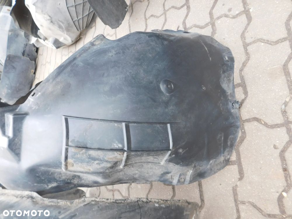 nadkole lewe prawe przód AUDI A4 B6 8E0821172E - 4