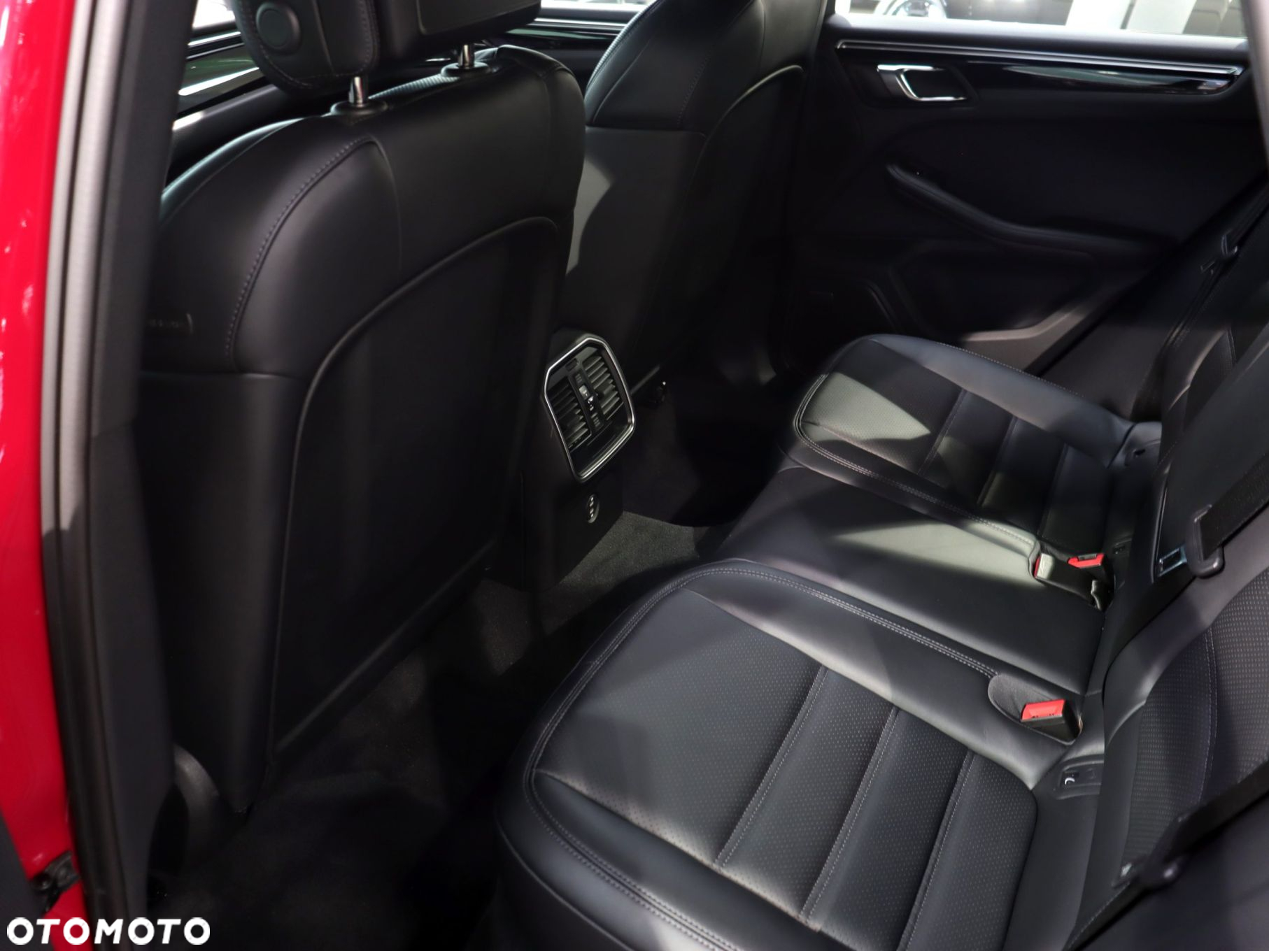 Porsche Macan Standard - 34
