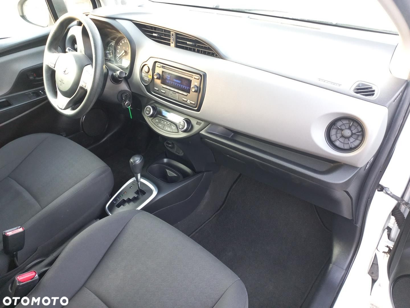 Toyota Yaris - 13