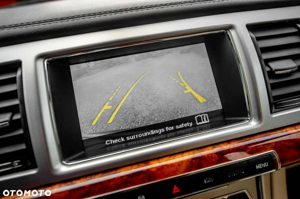 Jaguar XF 3.0 V6 S - 33