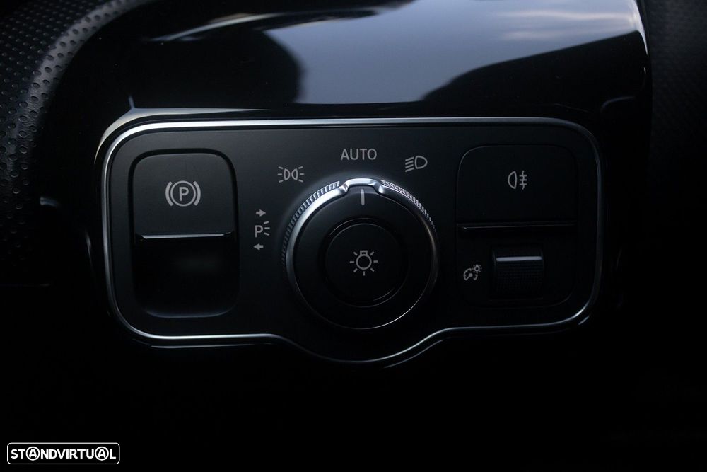 Mercedes-Benz A 180 d AMG Line Aut. - 19