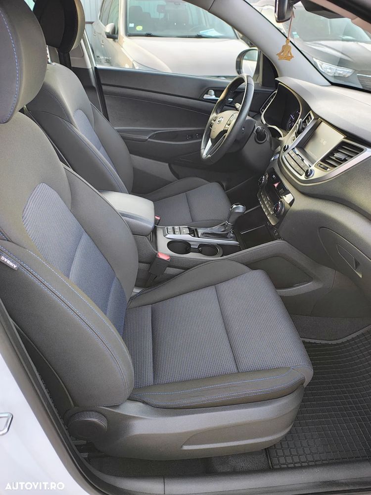 Hyundai Tucson blue 1.7 CRDi 2WD DCT Premium - 27