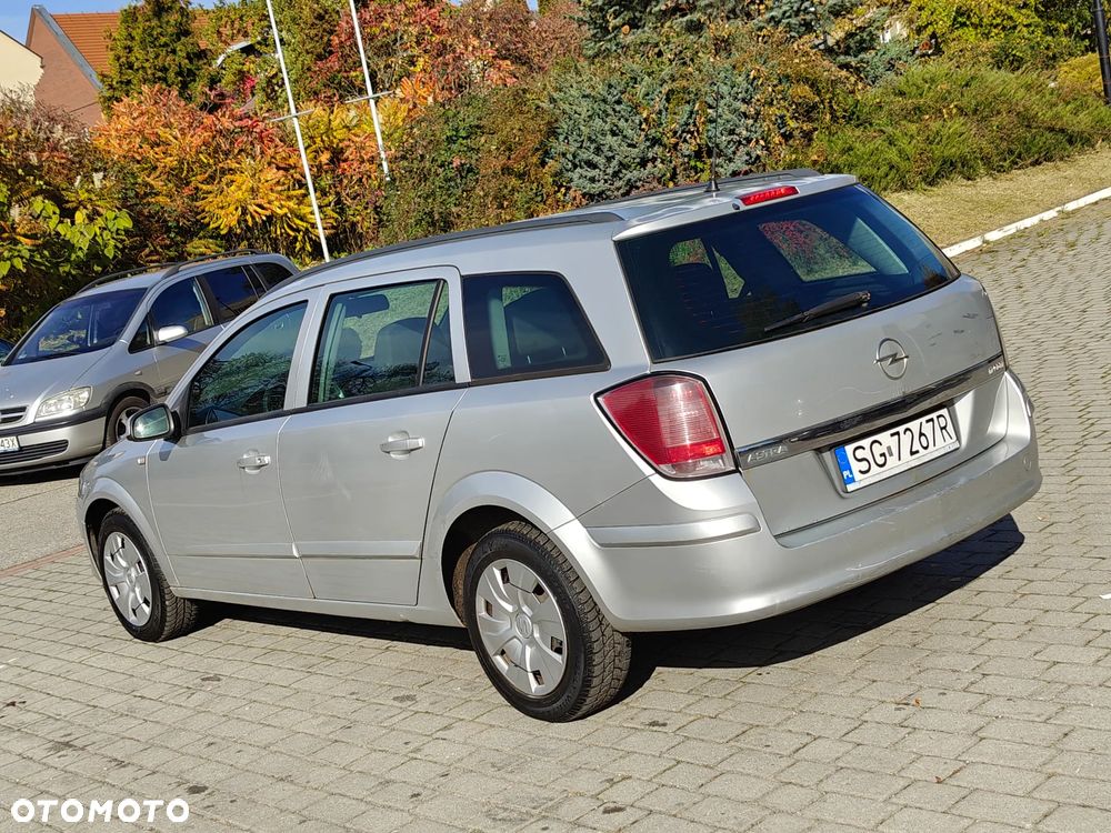 Opel Astra III 1.7 CDTI Cosmo - 16