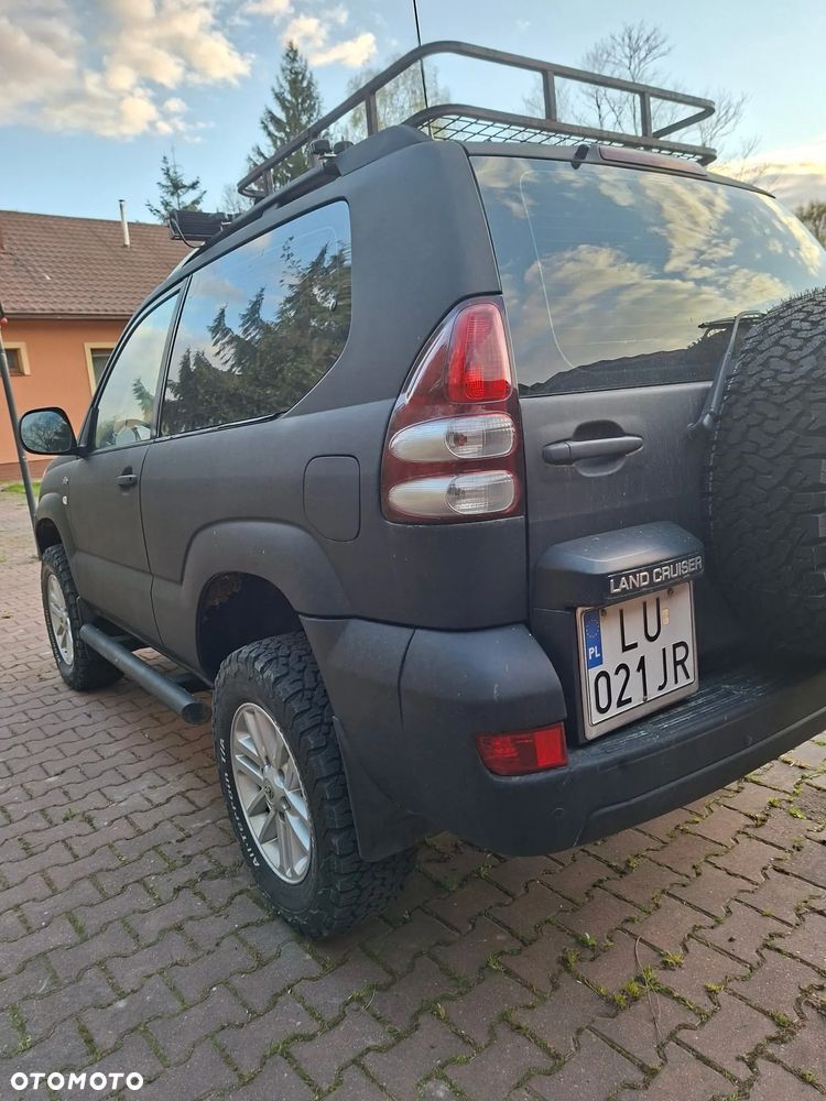 Toyota Land Cruiser - 1