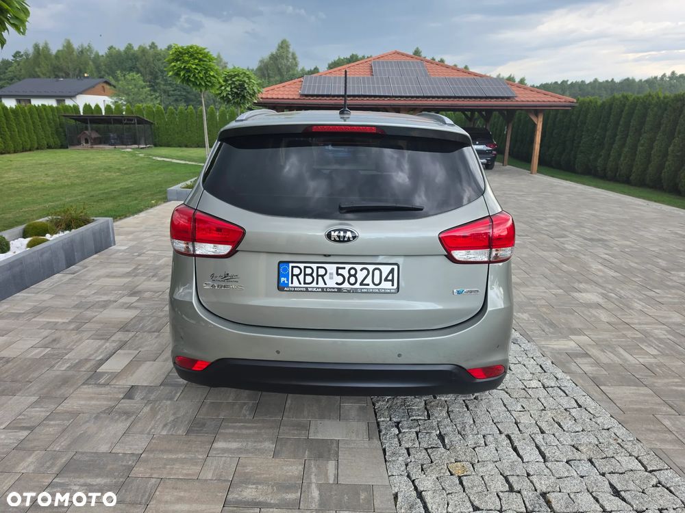 Kia Carens 1.7 CRDi 115 Dream-Team Edition - 4