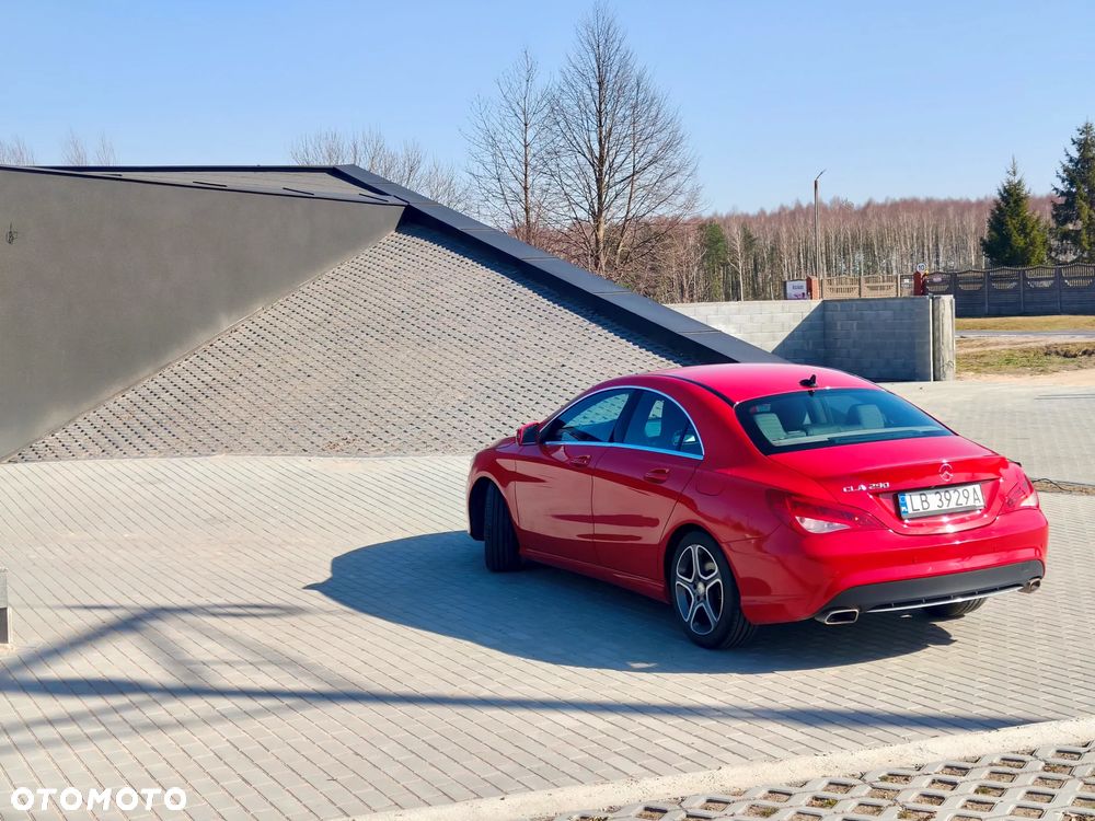 Mercedes-Benz CLA 250 7G-DCT - 2