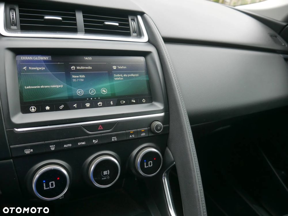 Jaguar E-Pace D200 AWD R-Dynamic - 11
