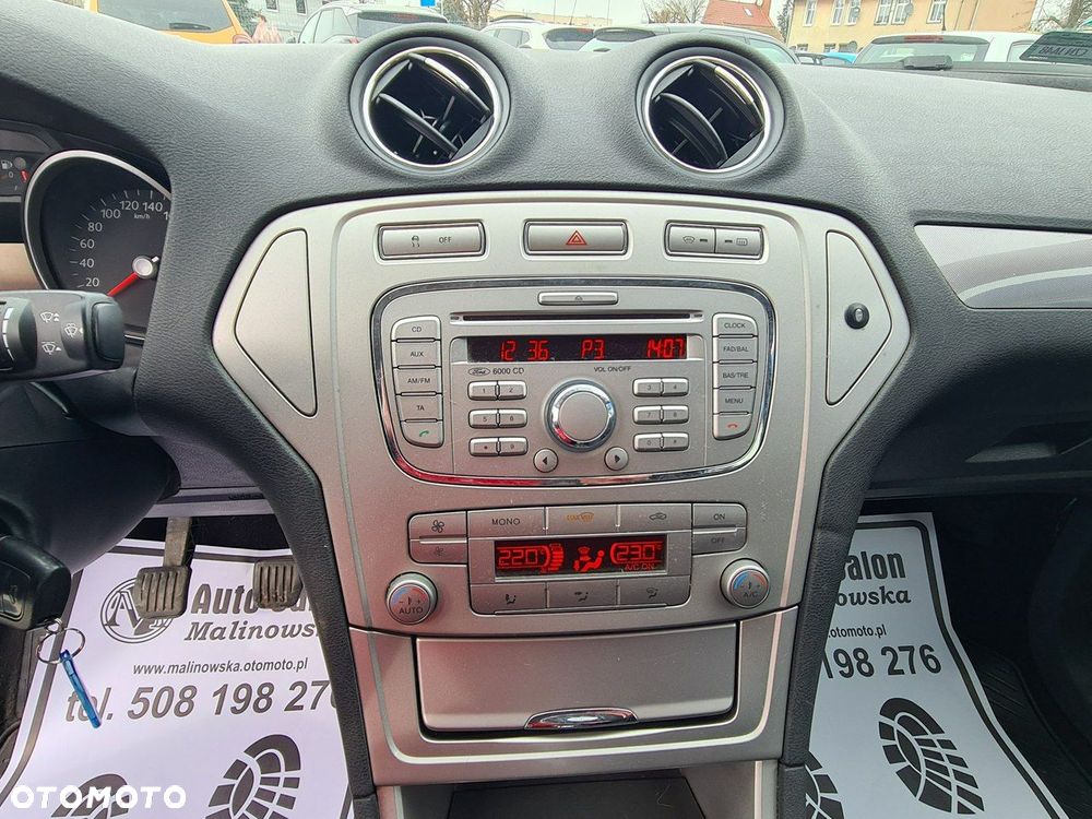 Ford Mondeo 1.8 TDCi Ambiente - 12