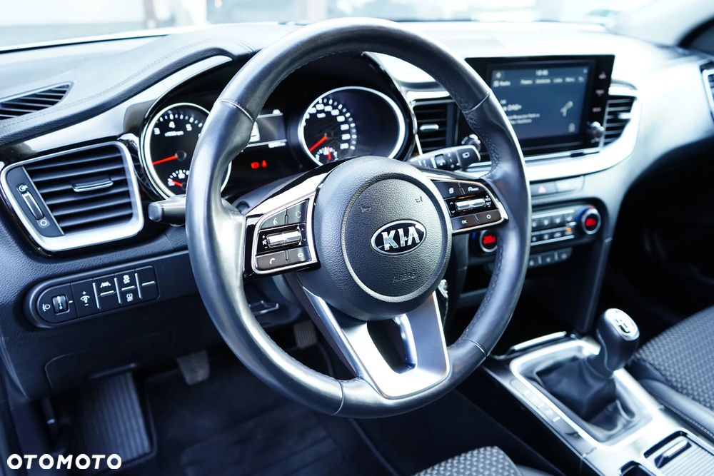 Kia Ceed 1.5 T-GDI L - 8