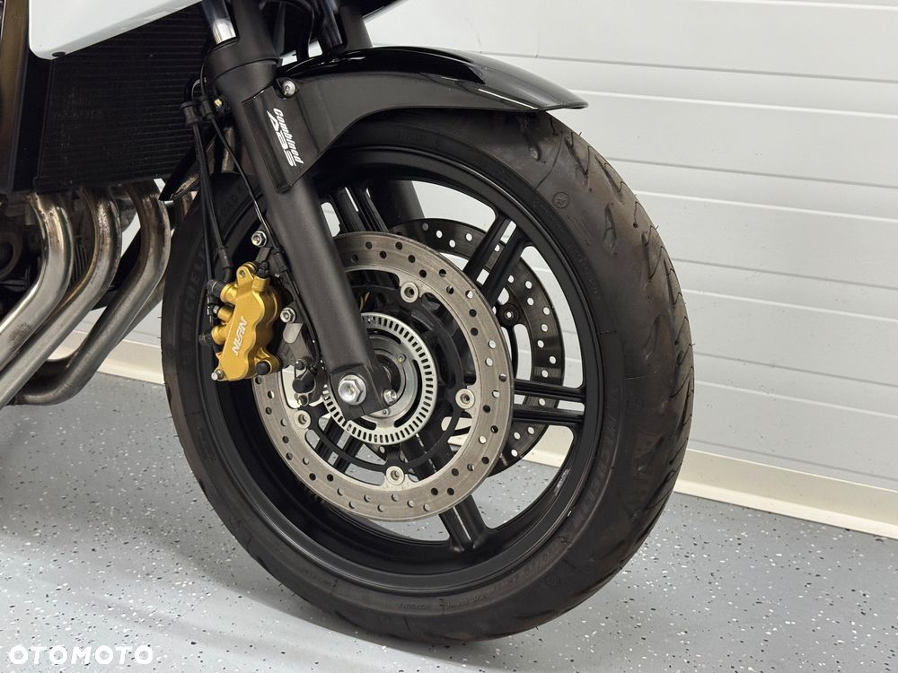 Honda CBF - 11