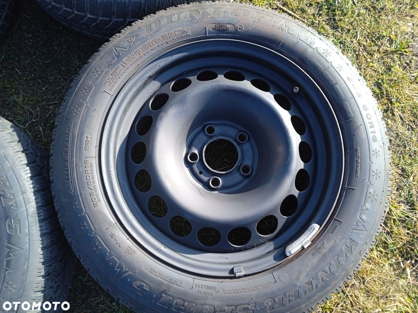 koła zimowe 5x112 Audi A4 B8 Opony 205/60 R16 6mm - 3