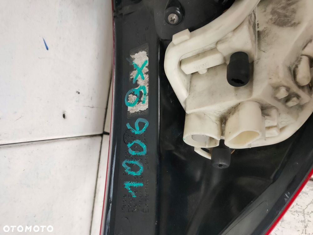 lampa prawa tył opel astra 4 j 5d hb ciemna ładna - 3