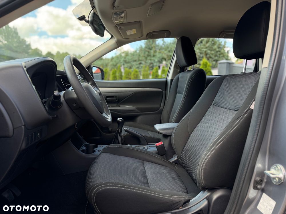 Mitsubishi Outlander 2.0 2WD Edition - 13