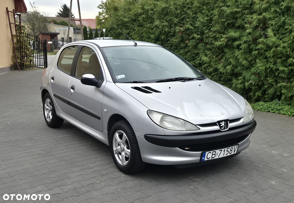 Peugeot 307 2005 photo 2