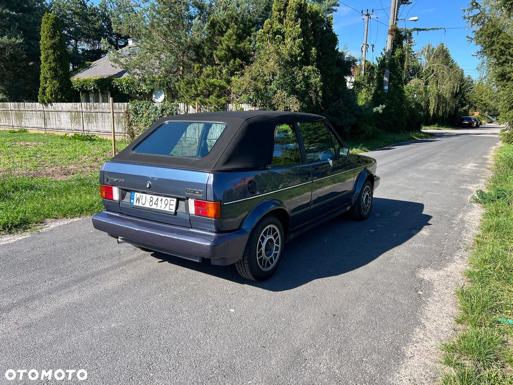Volkswagen Golf - 6