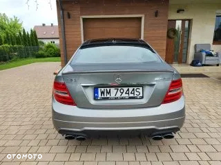 Mercedes-Benz Klasa C 63 AMG Coupe AMG SPEEDSHIFT MCT - 9
