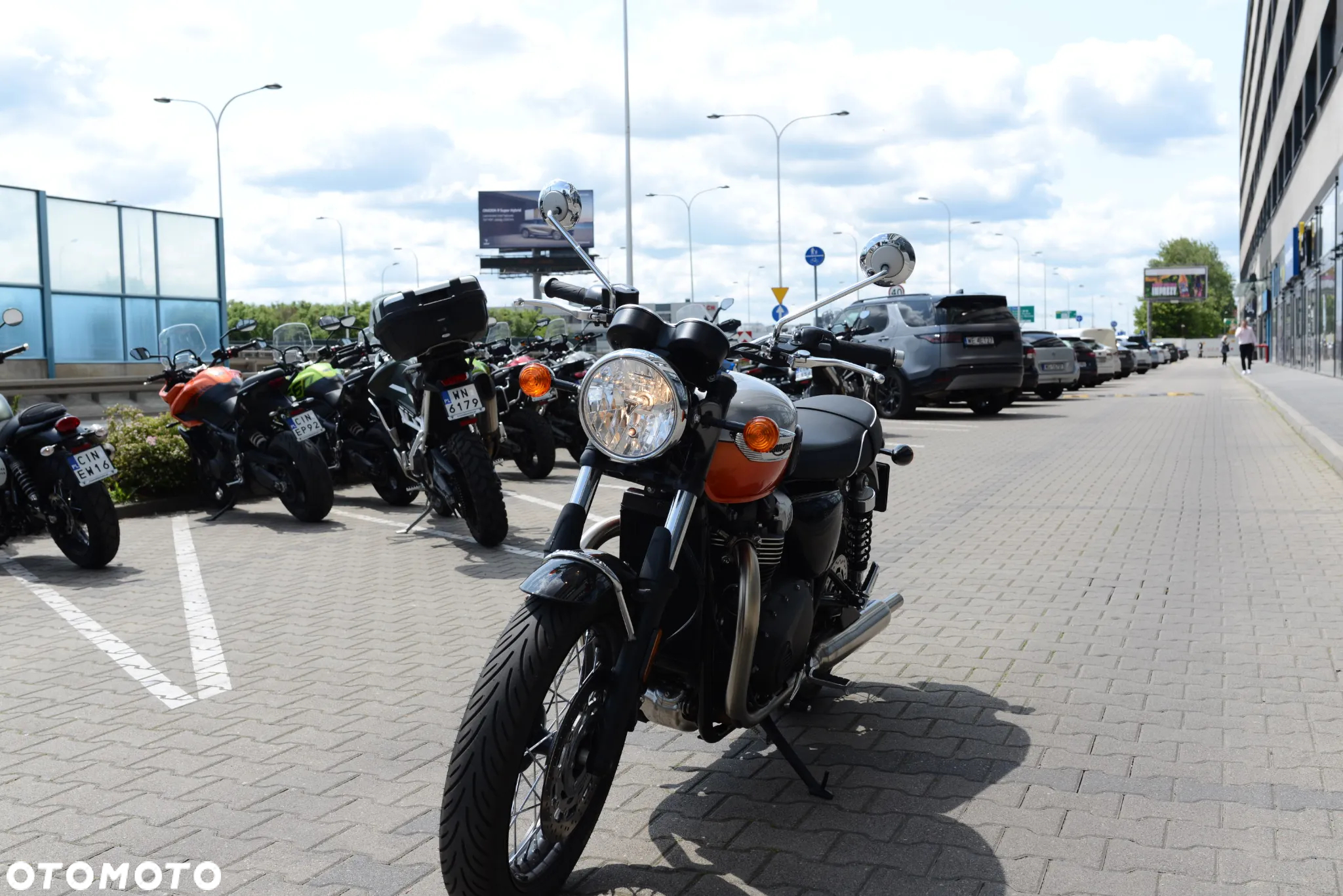 Triumph Bonneville - 21