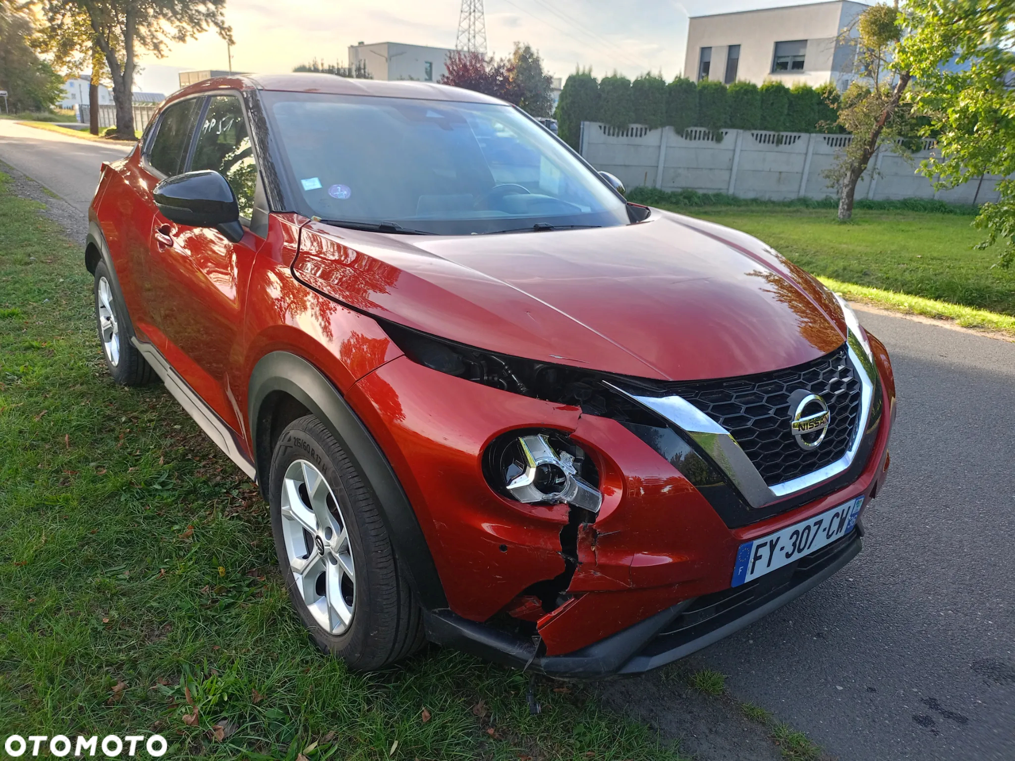 Nissan Juke 1.0 DIG-T DCT N-Connecta - 2