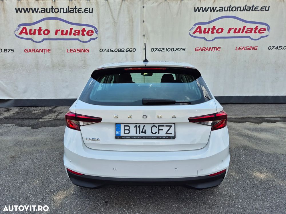 SKODA Fabia 2022 — imagine 4