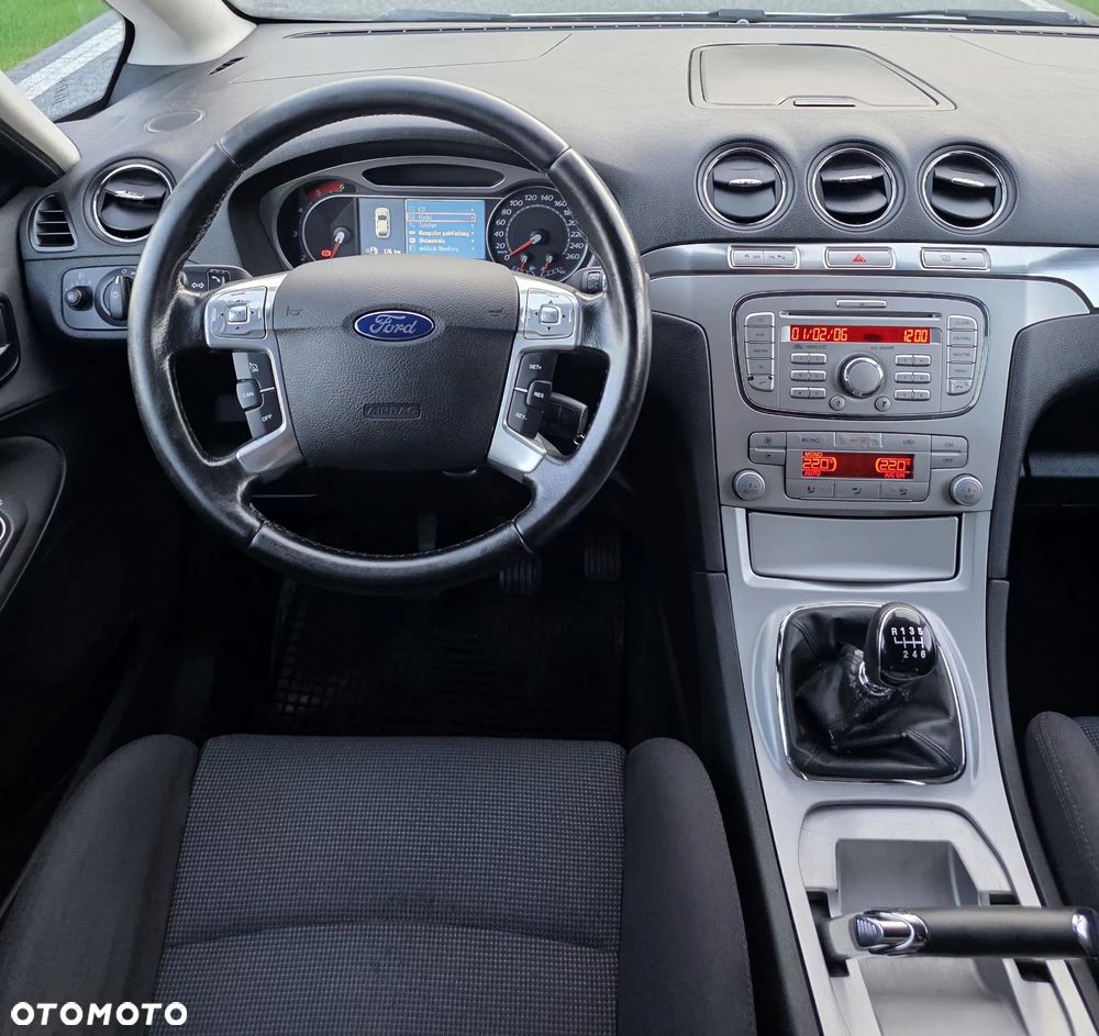Ford S-Max - 15