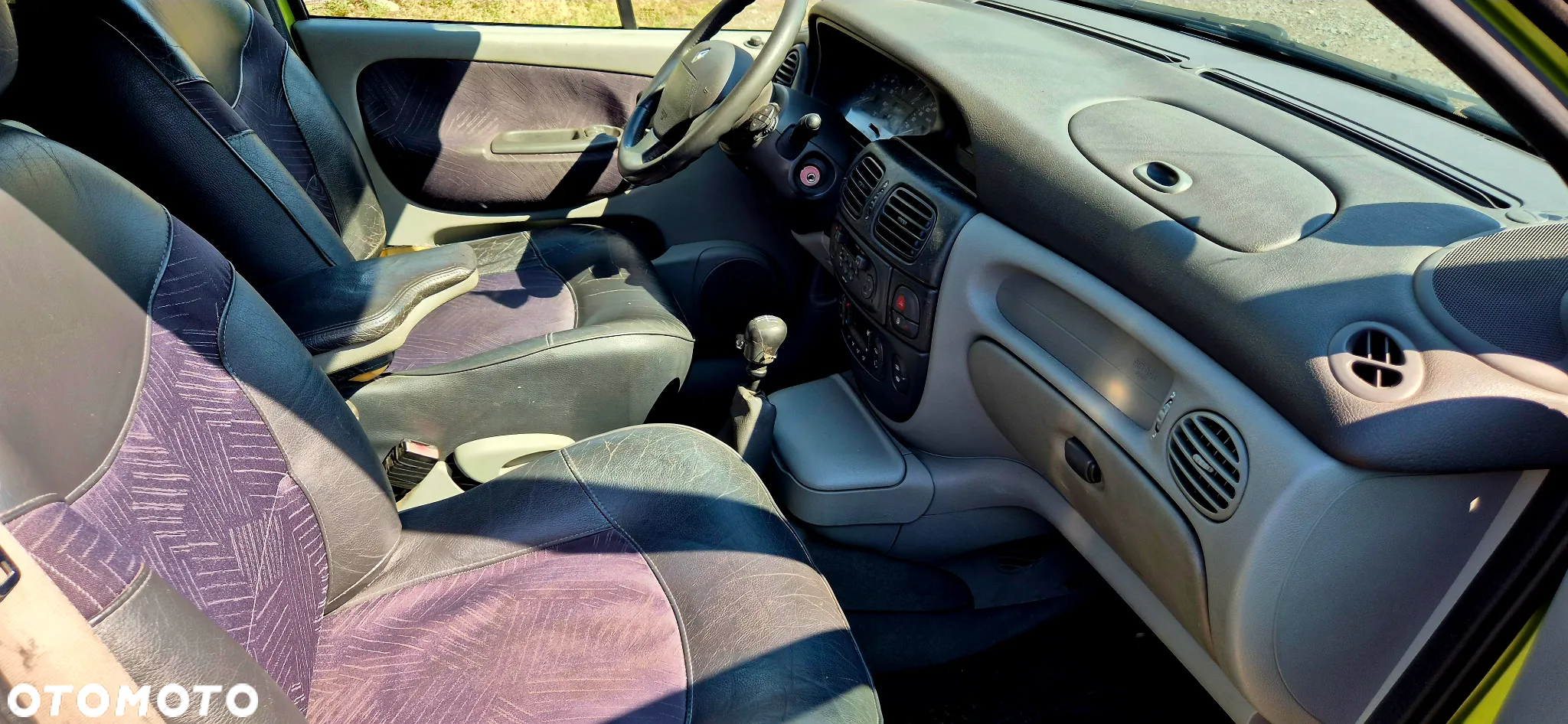 Renault Scenic 1.6 16V Authentique - 17