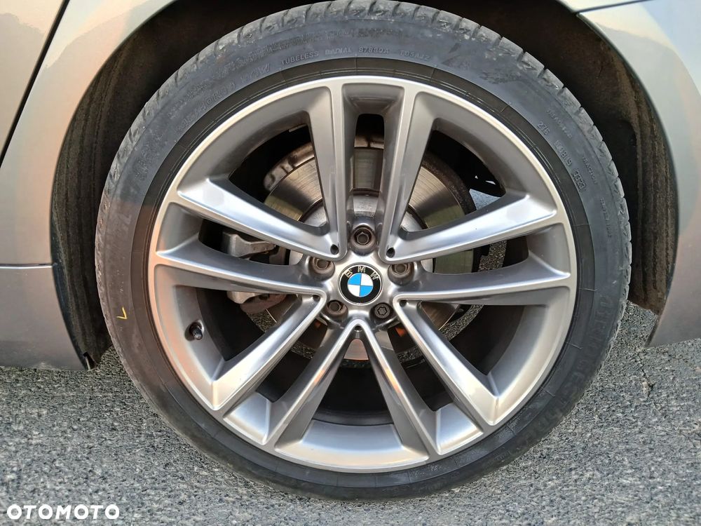 BMW Seria 5 520d Touring - 14