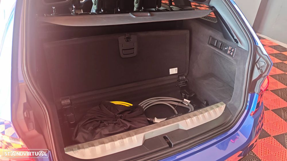 BMW 330 e Pack M Auto - 25