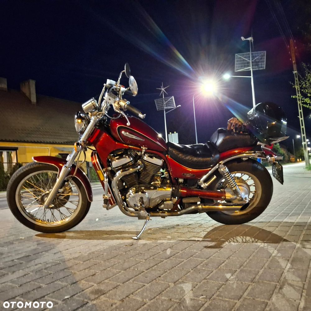 Suzuki Intruder - 2