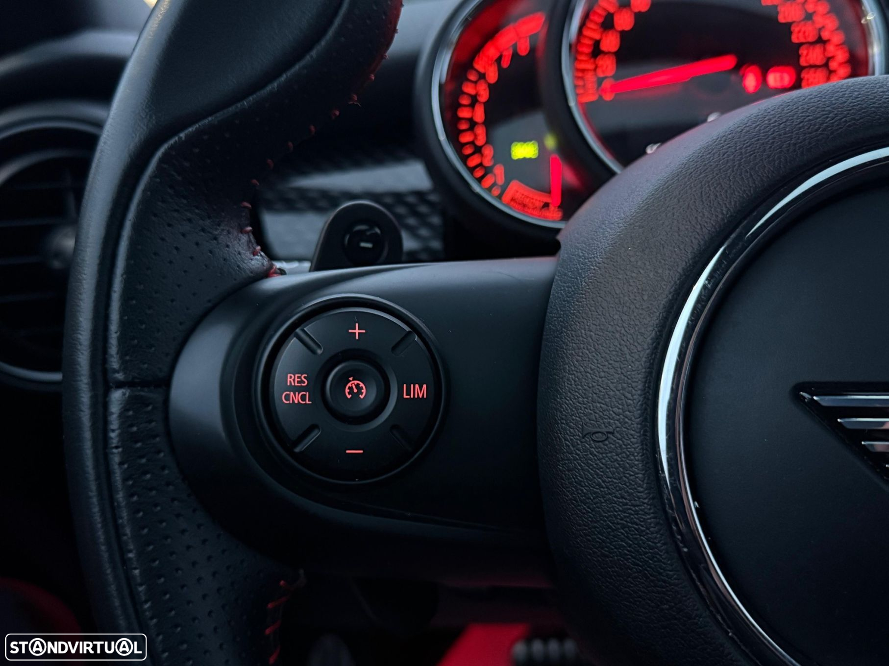 MINI 3 Portas John Cooper Works Plus Auto Desportiva - 7