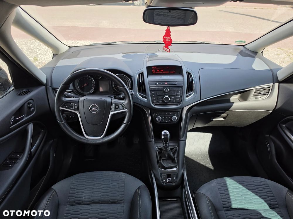 Opel Zafira 1.6 T SIDI Cosmo S&S - 34
