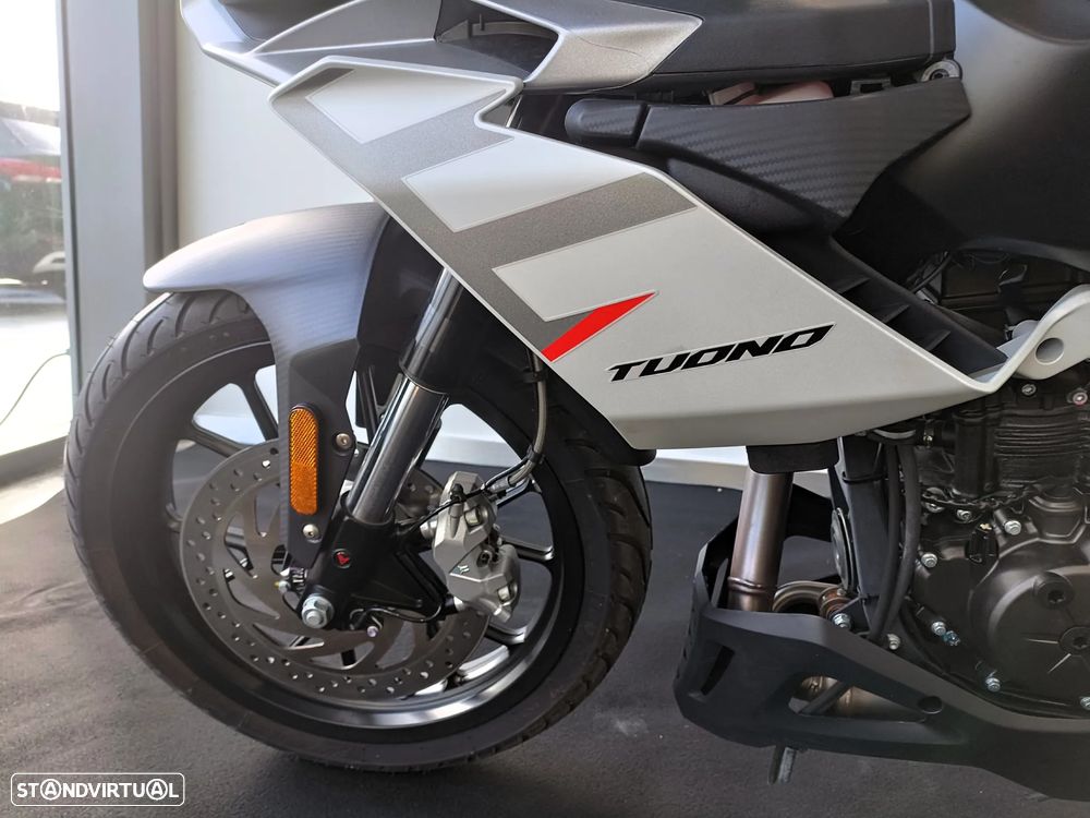 Aprilia Tuono 125 - 3