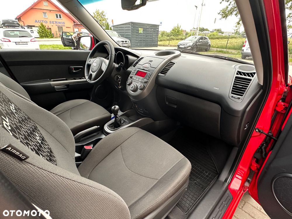 Kia Soul 1.6 L - 24