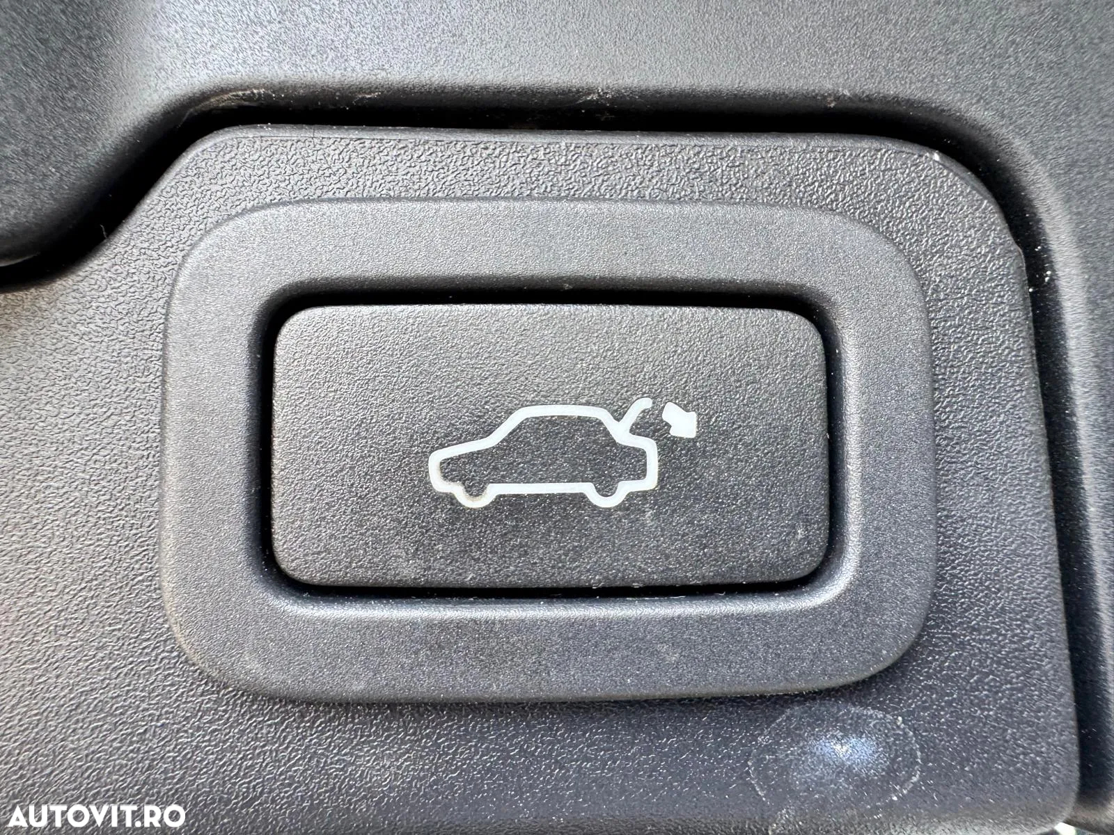 Land Rover Range Rover Evoque - 23
