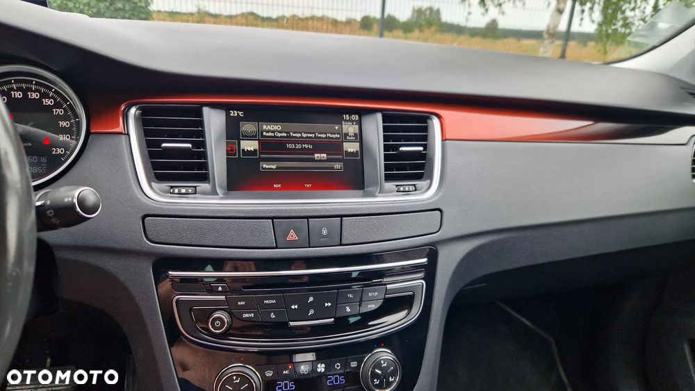 Peugeot 508 RXH BlueHDi 180 EAT6 Stop&Start - 21