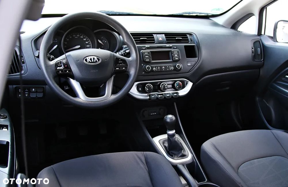 Kia Rio 1.2 L - 15