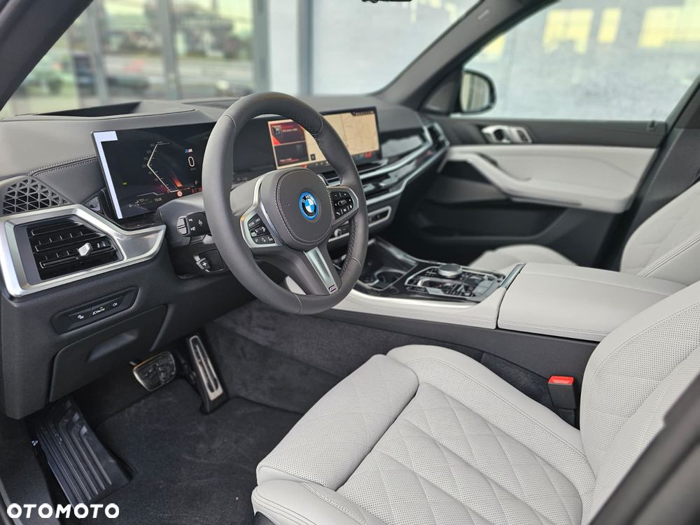 BMW X5 xDrive50e - 24