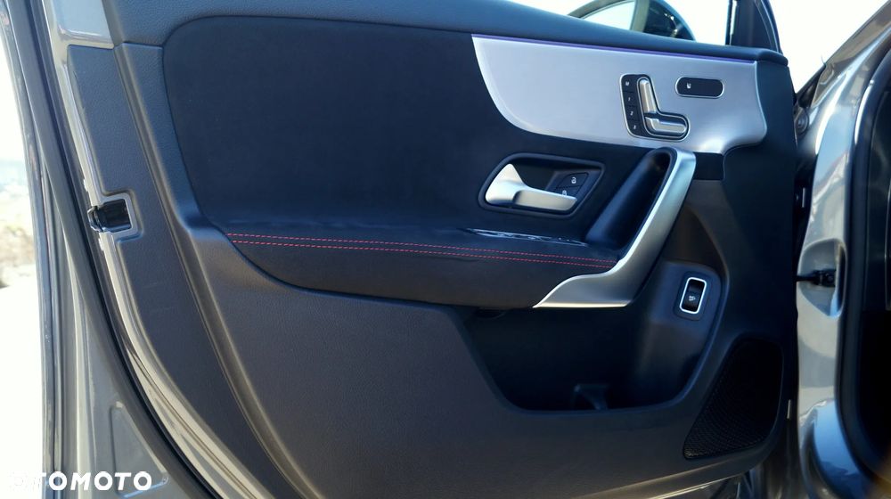 Mercedes-Benz Klasa A 250 4Matic 7G-DCT AMG Line - 34