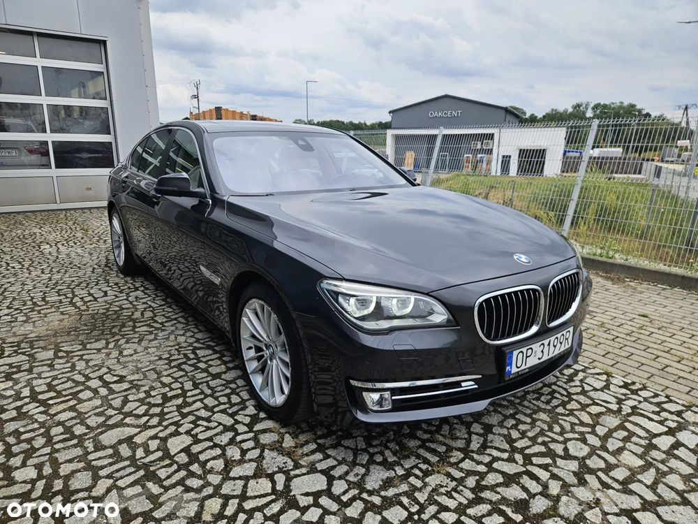 BMW Seria 7 750d xDrive - 2