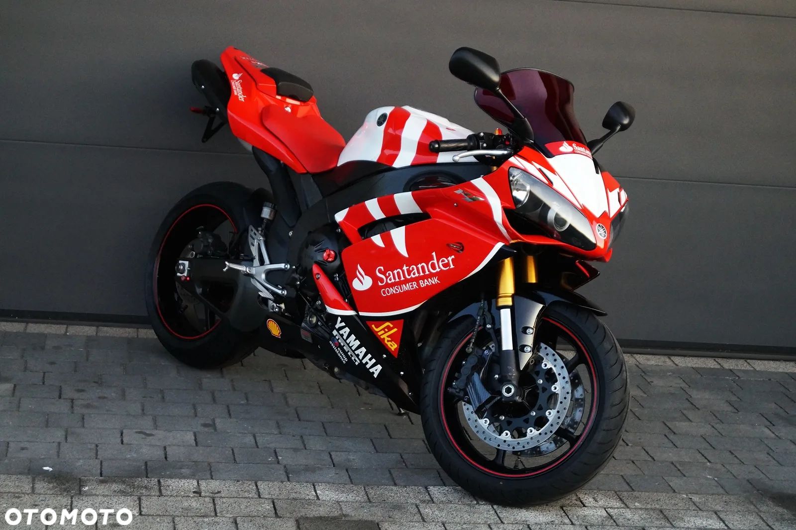 Yamaha R1 - 1