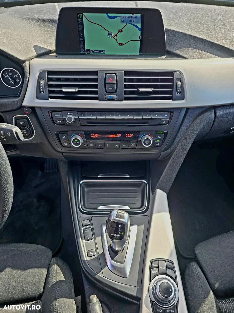 BMW Seria 3 318d Aut. Modern Line - 15